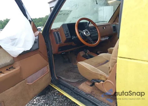 1989 Chevrolet Blazer S10 из США, поврежденный, VIN 1GNCT18Z7K8226240